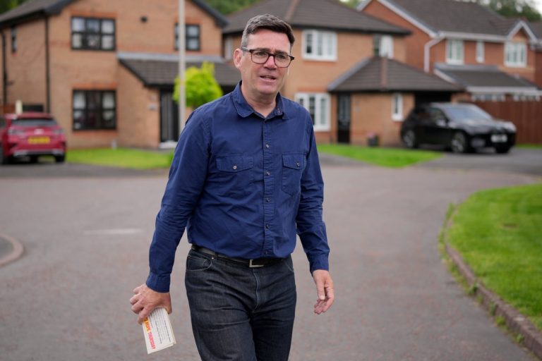Here is a formal version of the title:
Experts Issue Warning Following Fourfold Increase in Misinformation Ahead of Makerfield By-Election