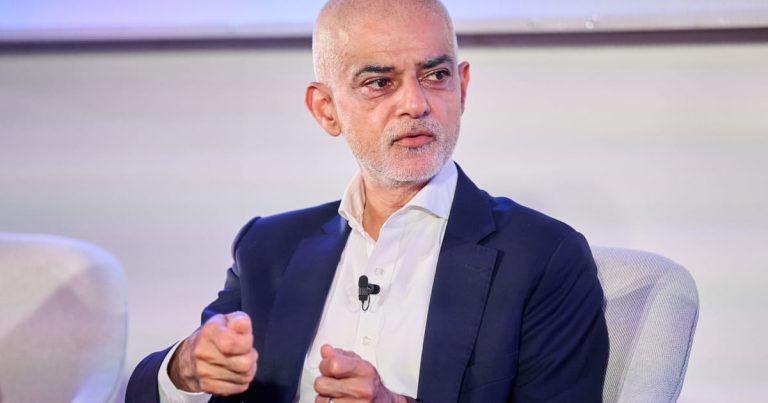 Here are a few options for a formal rewrite, depending on the desired emphasis:
Option 1 (Most direct):
Sadiq Khan Collaborates with UK Diplomats to Counter Anti-London Rhetoric
Option 2 (Focus on diplomacy):
Mayor Sadiq Khan Partners with British Diplomats to Address Anti-London Sentiment
Option 3 (Slightly more authoritative):
Sadiq Khan and UK Diplomatic Corps Align to Combat Anti-London Narratives