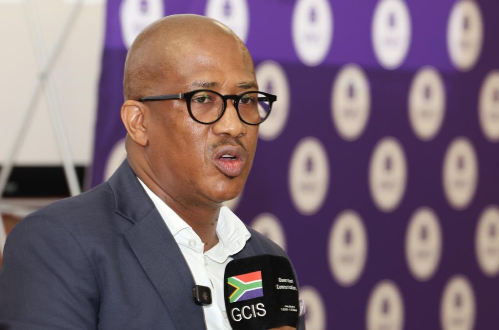 Here are a few options for a formal rewrite, depending on the desired emphasis:
SADC Journalists Urged to Combat Migrant-Related Misinformation (Most standard and professional)
SADC Journalists Advised to Counter Misinformation Regarding Migration (More formal)
Addressing Migrant Misinformation: A Mandate for SADC Journalists (Stronger, more authoritative)
Recommendation: The first option, “SADC Journalists Urged to Combat Migrant-Related Misinformation,” is the most effective for a formal news or report context.
