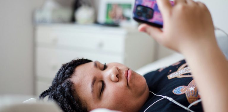 Here is a formal revision of the title:
Extended Daily Social Media Usage Among Minors Associated with Elevated Risk of Mental Health Disorders