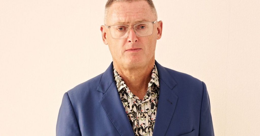 Here are a few options, depending on the level of formality you require:
ITV Announces New Jeff Pope Drama Exploring the Impact of Social Media on Teenagers (Most direct and professional)
ITV Commissions Jeff Pope Drama Concerning the Influence of Social Media on Adolescents (Slightly more formal/academic)
ITV Confirms Upcoming Jeff Pope Series Investigating Social Media’s Effect on Youth (Concise and journalistic)