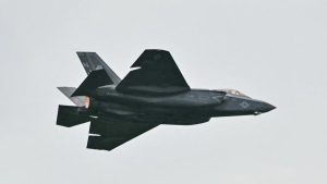 Here are a few options for a formal title, depending on the desired emphasis:
Option 1 (Most direct): Turkey Accuses Israel of Disseminating Disinformation Regarding F-35 Aircraft
Option 2 (More journalistic): Turkish Officials Refute Israeli Allegations Concerning F-35 Fighter Jets
Option 3 (Brief and formal): Turkey Rejects Israeli Claims Regarding F-35 Procurement as Disinformation
Recommendation: Option 1 is the most accurate and maintains a standard journalistic formal tone.