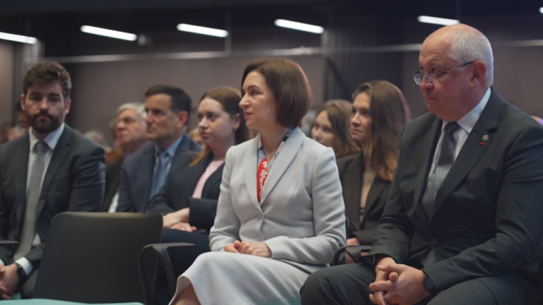 Here are a few options for a formal rewrite, depending on your focus:
Option 1 (Most direct): Maia Sandu, the European Union, and the Challenge of Russian Disinformation
Option 2 (Academic/Analytical): Navigating Russian Disinformation: Maia Sandu and Moldova’s European Integration
Option 3 (Formal/Journalistic): The Impact of Russian Disinformation on Maia Sandu and Moldova’s EU Aspirations
(Note: “Inbox.lv” is likely the source or platform name; it is standard professional practice to omit source names from the title unless you are citing the publication.)