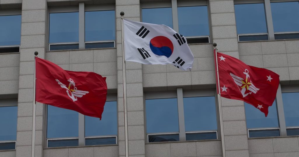 Here are a few ways to rewrite the title in a formal, journalistic tone:
Option 1 (Direct and Professional):
U.S. and South Korea Conduct Inaugural Joint Exercise to Counter Disinformation
Option 2 (More Formal):
United States and South Korea Hold First Bilateral Exercise Addressing Disinformation
Option 3 (Concise):
U.S., South Korea Launch First Joint Counter-Disinformation Drill
Note: For a formal publication, Option 1 is generally considered the most standard and professional choice.