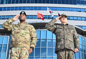 Here are a few options for a formal title, depending on the level of formality you need:
South Korea and the United States Conduct Inaugural Joint Tabletop Exercise on Countering Wartime Disinformation (Most formal/complete)
ROK and U.S. Hold First Joint Tabletop Exercise to Address Wartime Disinformation (Standard diplomatic/military reporting style)