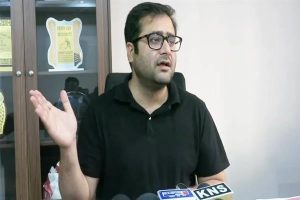 Here are a few options for a formal title, depending on the level of conciseness you prefer:
PDP Leader Urges Pilgrims to Avoid Misinformation While Commending Yatra Arrangements
PDP Leader Praises Yatra Logistics and Counsels Pilgrims Against Disseminating Misinformation
PDP Leader Appreciates Yatra Arrangements, Advises Pilgrims Against Spreading Misinformation
Recommendation: The first option is the most standard for professional news reporting.