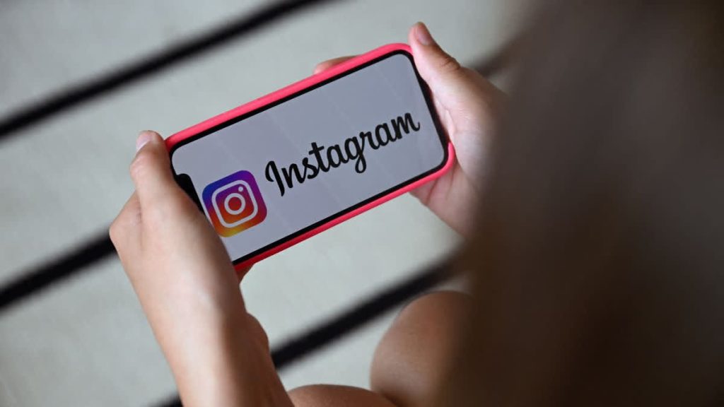 Government Departments Establish Rapid Response Teams to Counter Social Media Misinformation