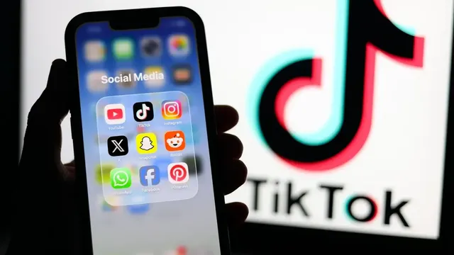 Estonia Pursues Measures to Mitigate Social Media’s Adverse Effects on Youth