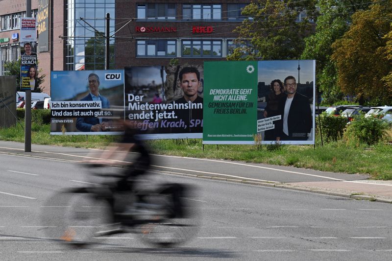 Here are a few ways to rewrite the title in a formal, journalistic tone:
Security Officials Report Intensified Russian Disinformation Campaigns Ahead of German Elections
Russian Disinformation Efforts Escalate Prior to German Elections, Sources Warn
Security Sources Allege Surge in Russian Disinformation Targeting Upcoming German Elections
The first option is generally considered the most standard for professional reporting.
