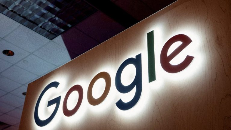 Here is a formal rewrite of the title:
Google Earth Discontinues Artificial Intelligence Image Generation Feature