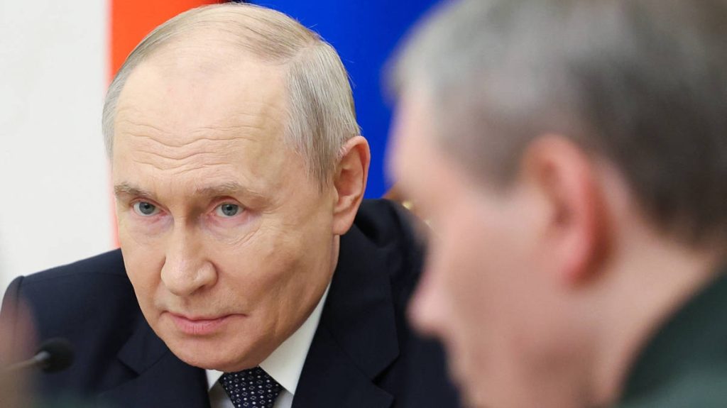 Here are a few ways to rewrite the title in a formal tone, depending on the desired emphasis:
Security Officials Report Intensified Russian Disinformation Campaigns Ahead of German Elections
Intelligence Sources Warn of Escalating Russian Disinformation Efforts Targeting German Elections
Russian Disinformation Activities Intensify Prior to German Elections, Security Sources Allege
Recommendation: The first option is the most standard and professional for a news headline.