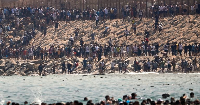 Here is a formal rewrite of the title:
Significant Influx of Migrants into Ceuta Amidst Disinformation Campaign