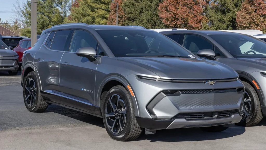Here is a formal rewrite of the title:
Chevy Equinox EV Owner Proactively Combats Electric Vehicle Misinformation Through Ridesharing Initiatives