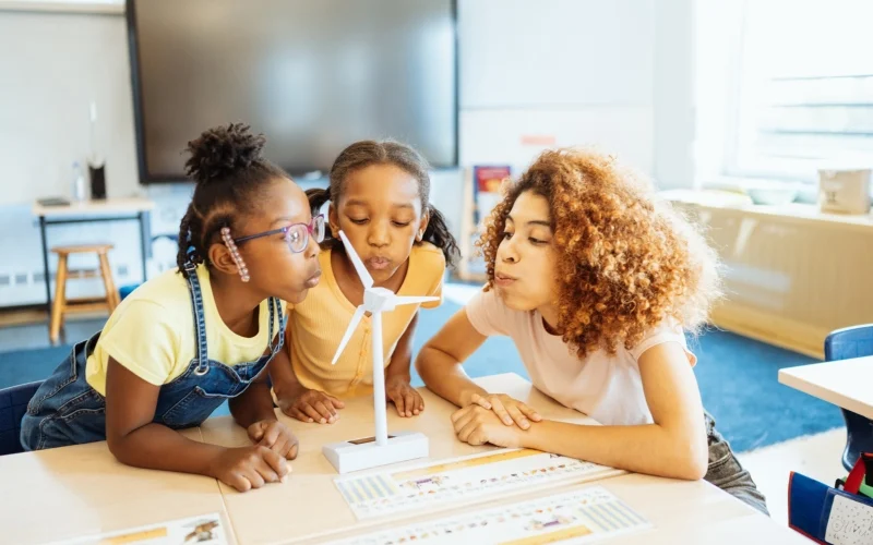 Fossil Fuel Companies and the Targeting of Children with Climate Disinformation