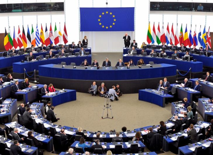 European Parliament to Vote on the Effects of Social Media on Young People