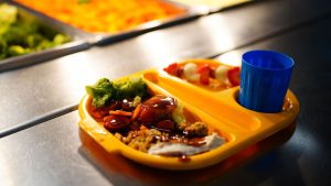 Education Authority Clarifies Policy on Halal Chicken in School Canteens Amid Misinformation