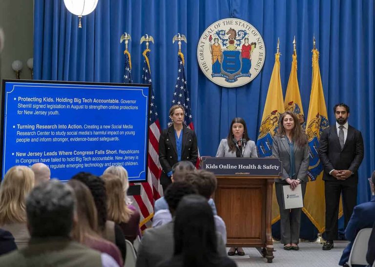 Rutgers Establishes Research Center to Study Social Media’s Impact on Children